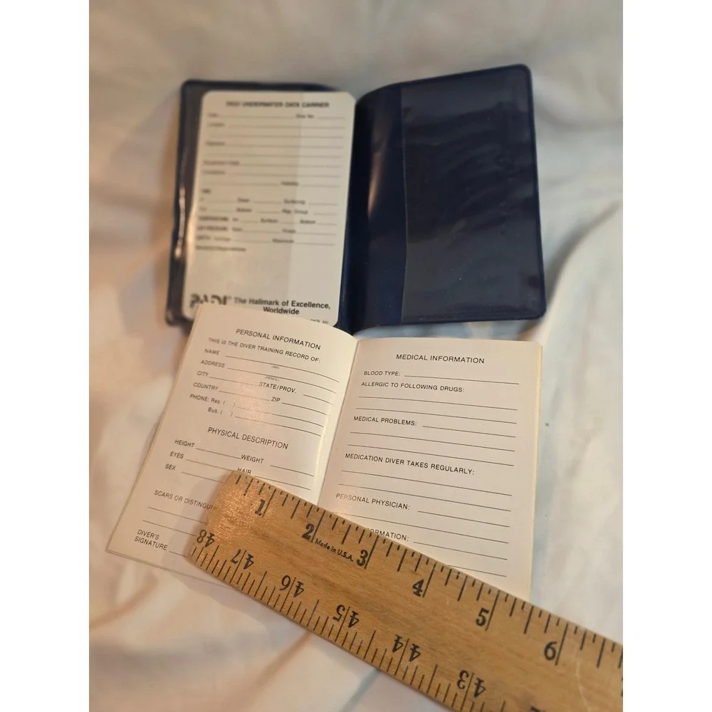 PADI Underwater Passport Scuba Diving Log Book Training Record Navy Blue Vinyl